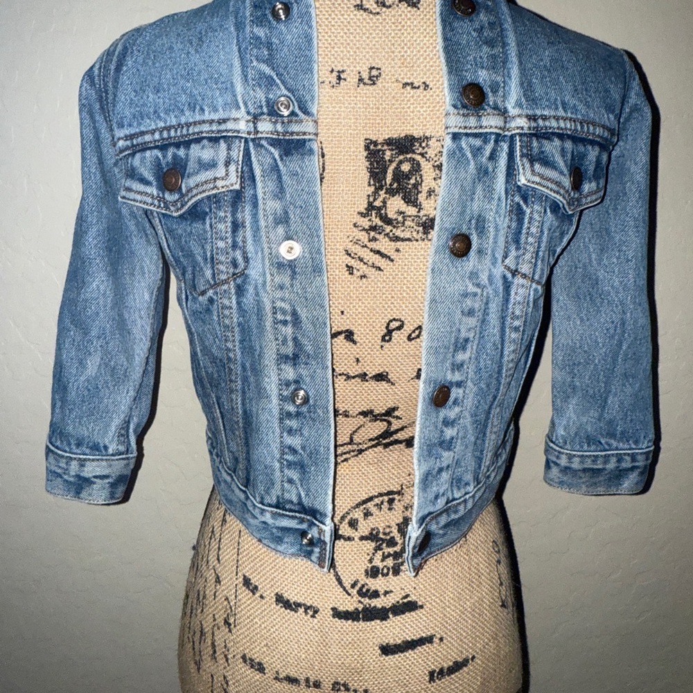 Levi’s Classic Blue Denim Jacket – Children’s Size 6